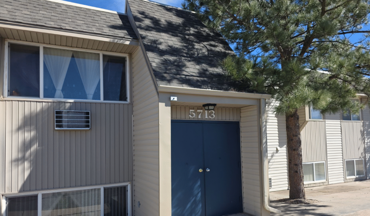 what’s included in a commercial roof maintenance plan?