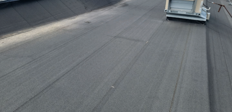 What’s Included in a Commercial Roof Maintenance Plan?